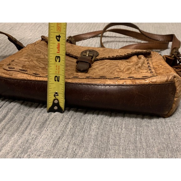 Patricia Nash crossbody bag tan leather embossed floral tassel buckle flap - Picture 12 of 13